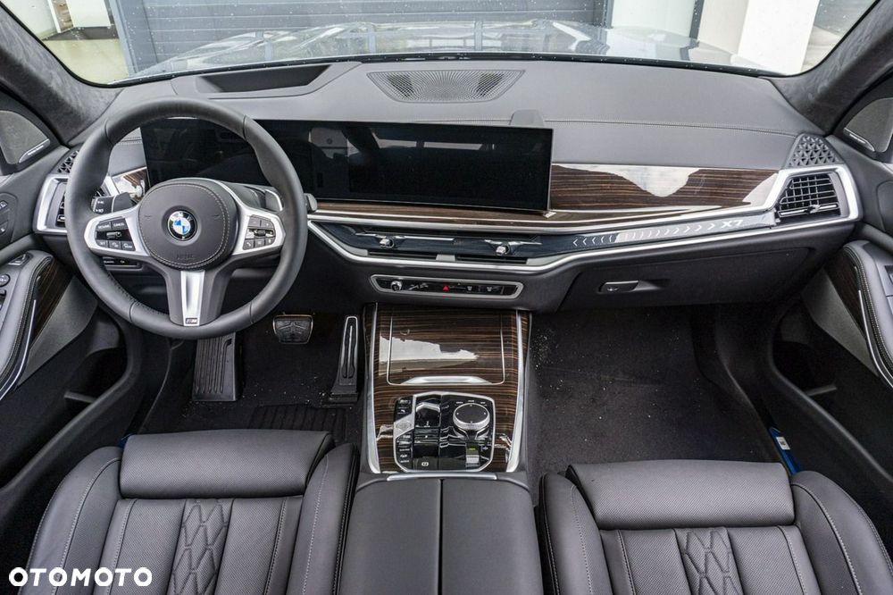 BMW X7 - 15