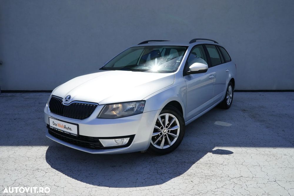 Skoda Octavia 2.0 TDI AMBITION DSG - 2
