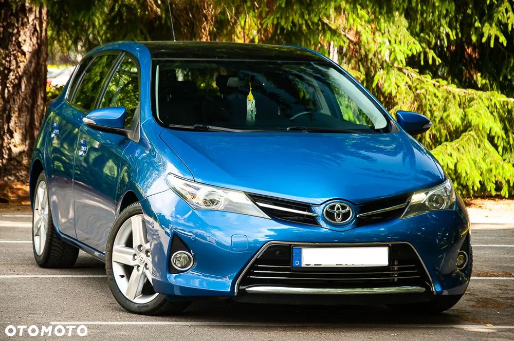 Toyota Auris 2.0 D-4D Executive - 6