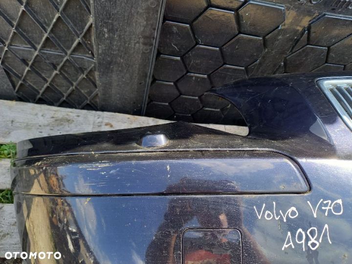Zderzak przód przedni Volvo v70  05r. kod A981 - 4