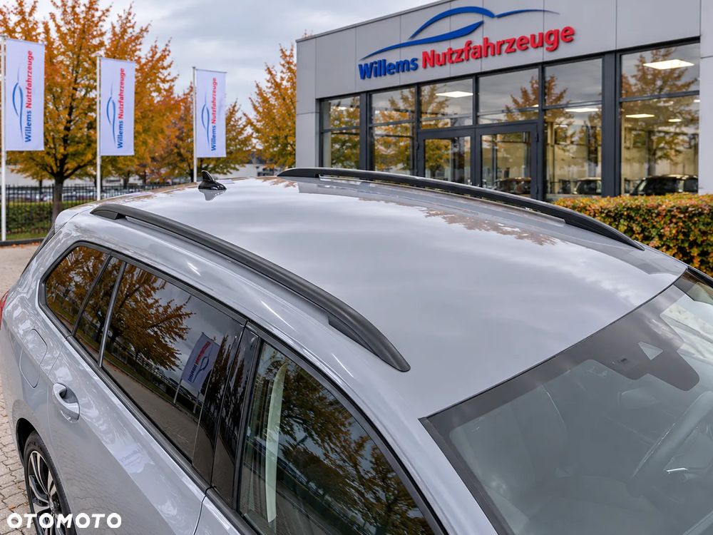 Volkswagen Golf Variant 2022 photo 2