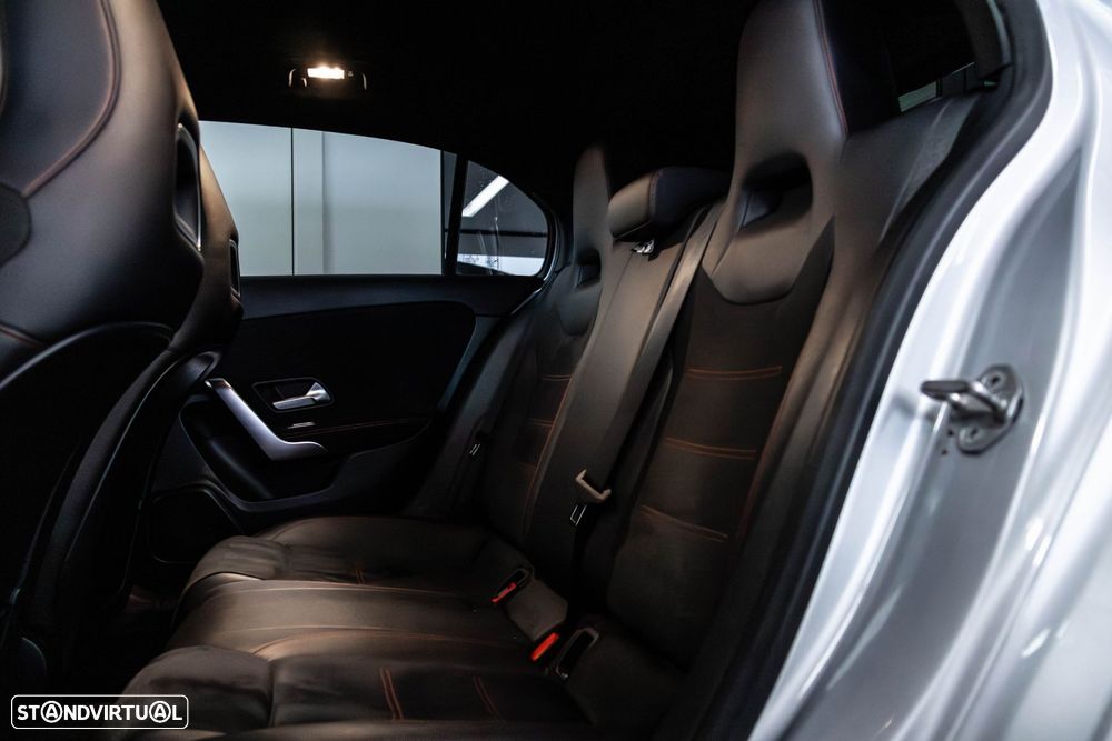 Mercedes-Benz A 160 AMG Line - 25