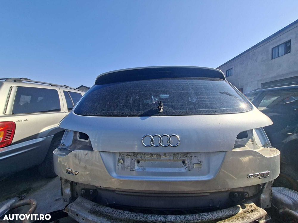 Haion dezechipat Audi Q7 2006 - 1