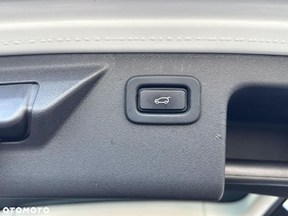 Land Rover Discovery Sport - 14