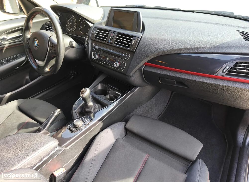 BMW 116 d Line Sport - 9