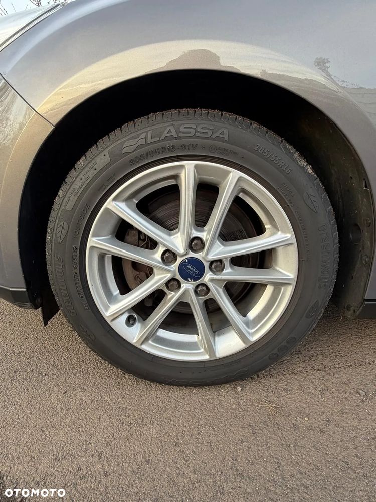 Ford Focus 1.0 EcoBoost Titanium - 35