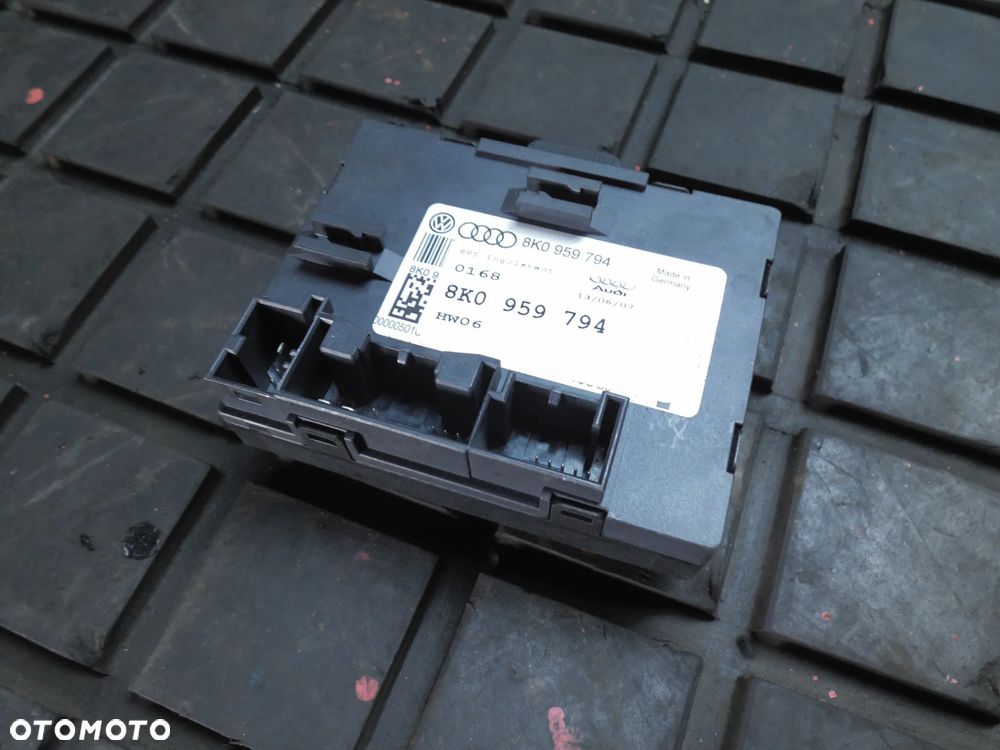 Audi A4 B8 Moduł drzwi prawy tył 8K0959794 EUROPA - 1