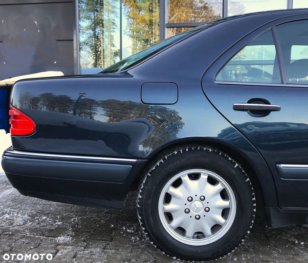 Mercedes-Benz Klasa E - 15