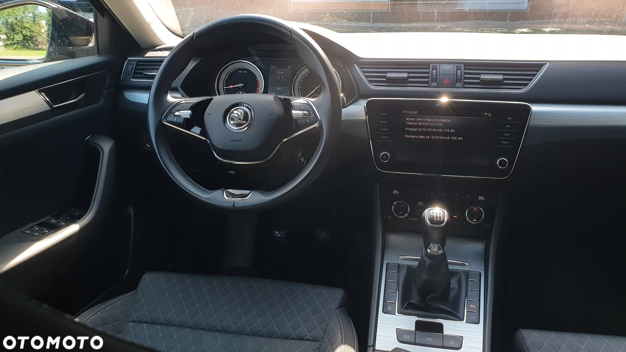 Skoda Superb 1.5 TSI Ambition - 25