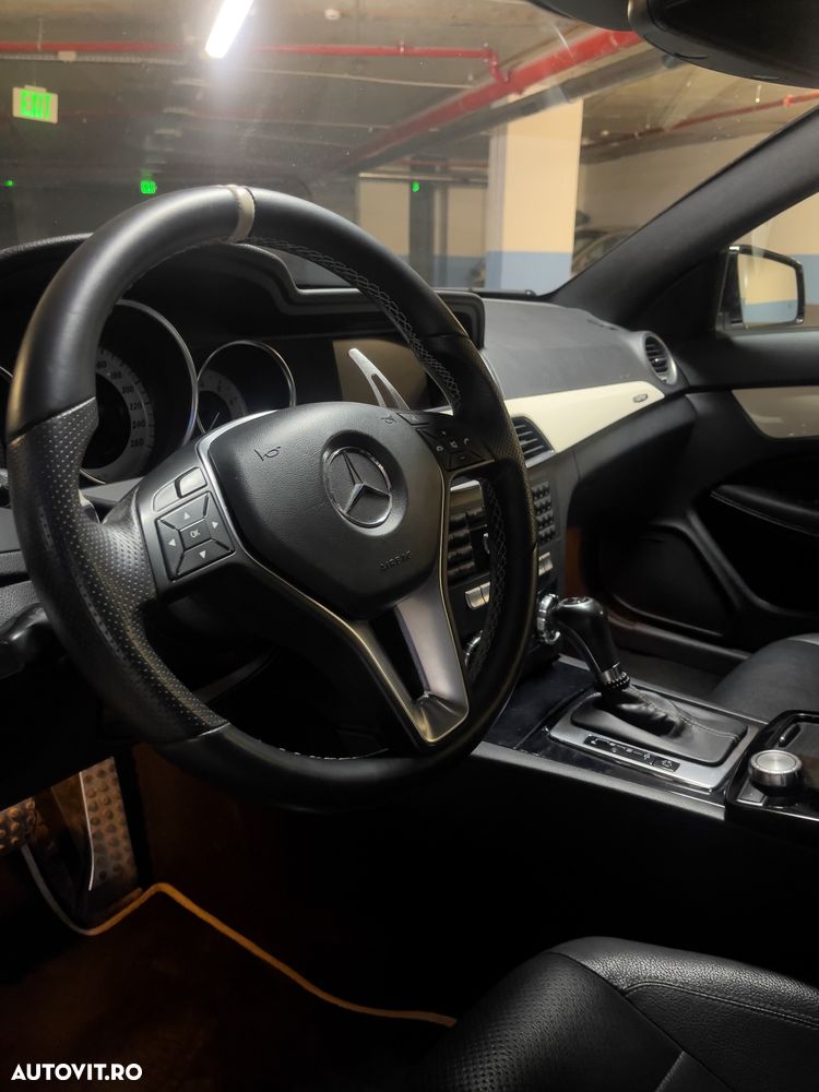 Mercedes-Benz C 250 CGI BlueEFFICIENCY - 11