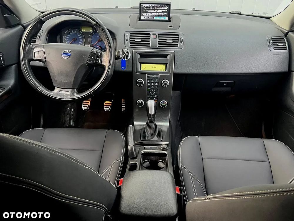 Volvo C30 D3 R-Design - 19
