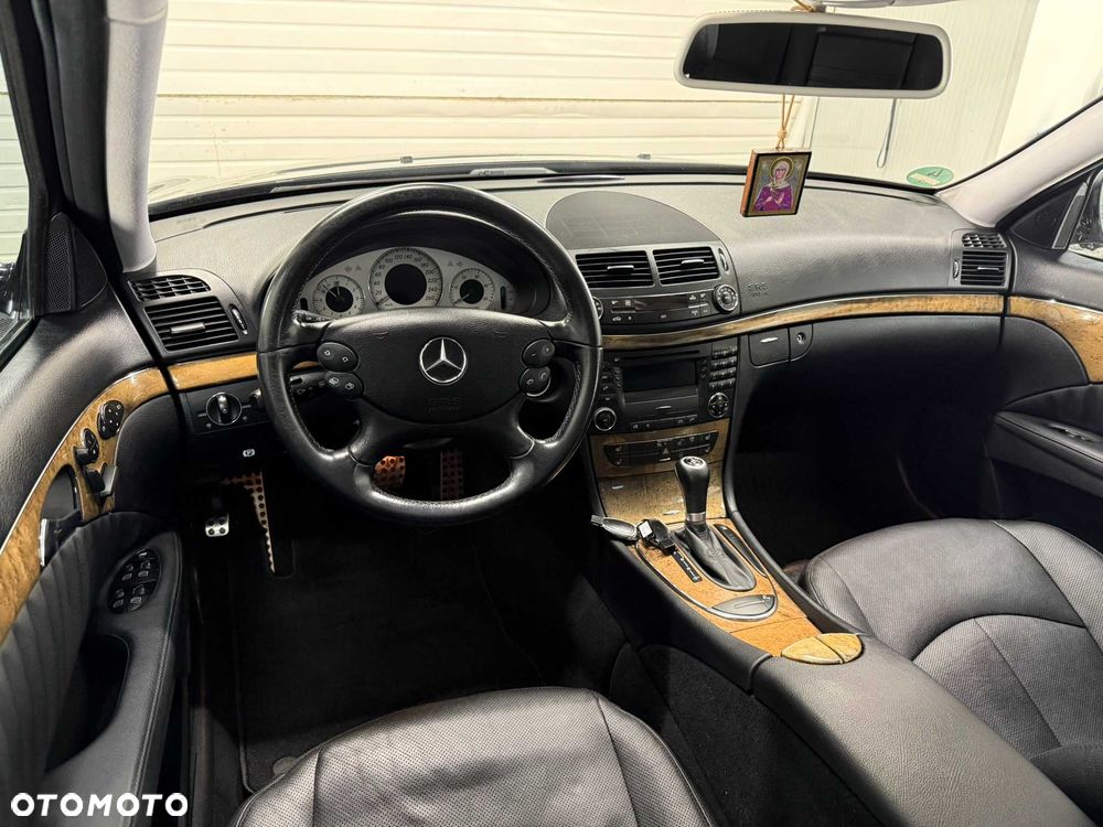 Mercedes-Benz E-Class 2008 photo 5