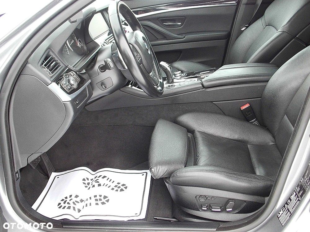 BMW Seria 5 535d xDrive Sport-Aut - 2