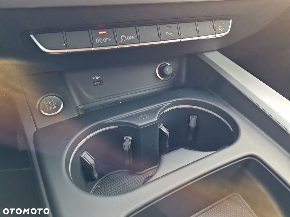 Audi A4 Avant 35 TFSI mHEV S Line S tronic - 33