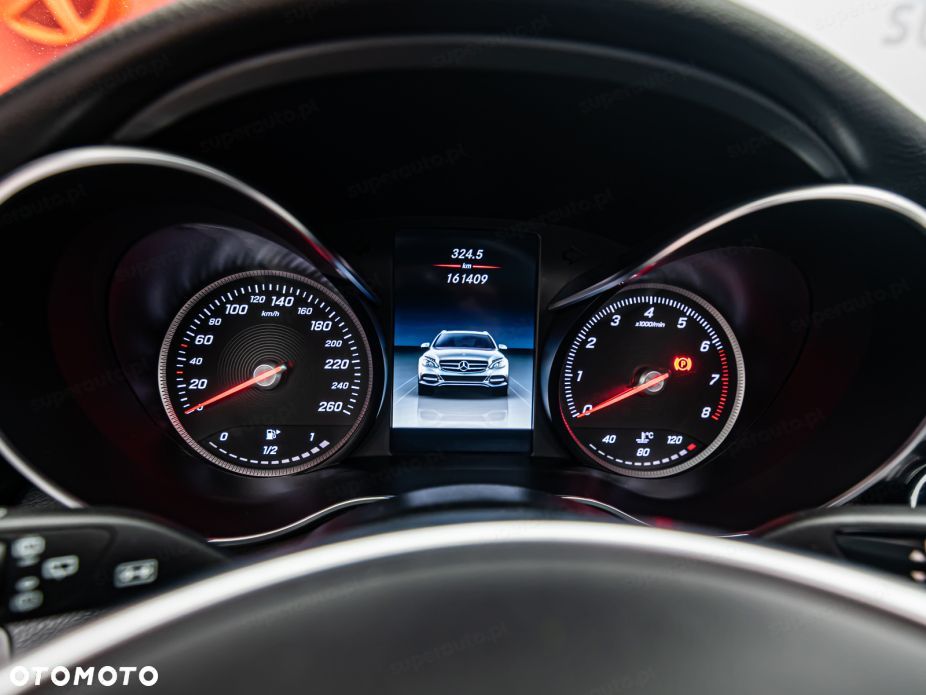 Mercedes-Benz Klasa C 300 9G-TRONIC - 16