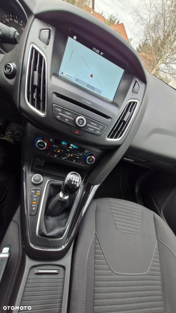 Ford Focus 1.0 EcoBoost Titanium - 16