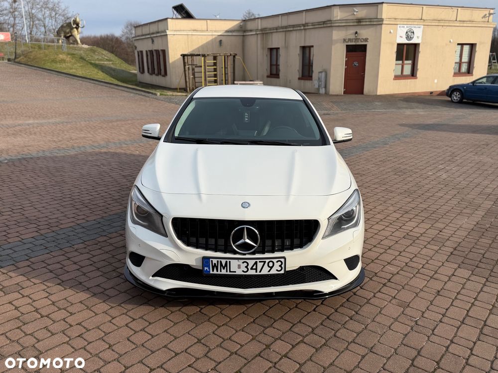 Mercedes-Benz CLA 220 d 7G-DCT AMG Line - 12