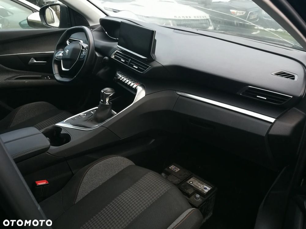 Peugeot 3008 PureTech 130 Stop & Start GPF Active Pack - 11