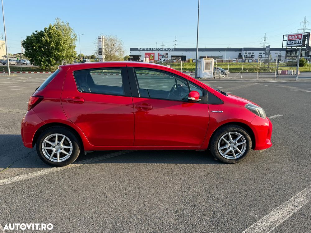 Toyota Yaris 1.5 VVT-i HSD Luna - 5