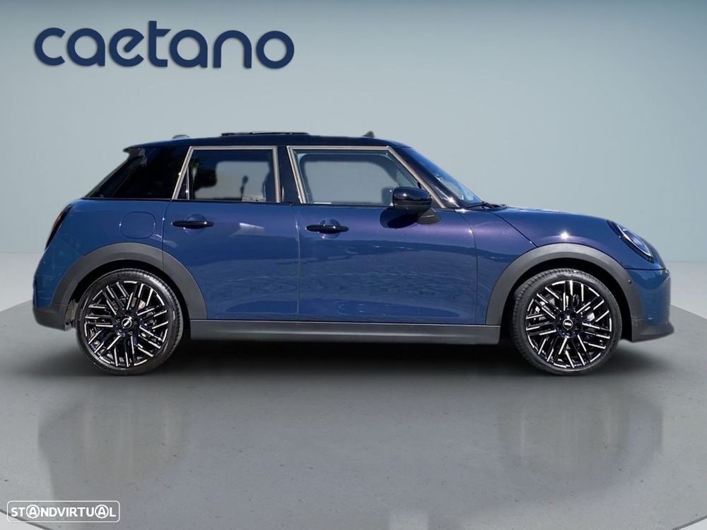 MINI 3 Portas Cooper C Favoured L - 24