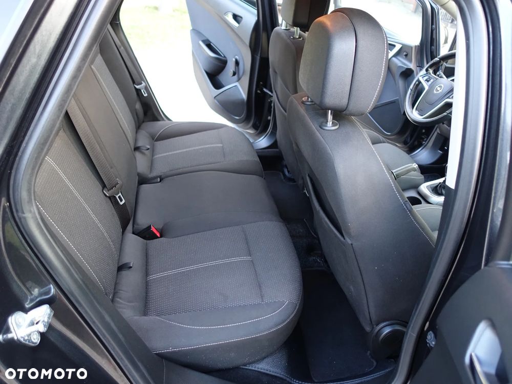 Opel Astra - 11