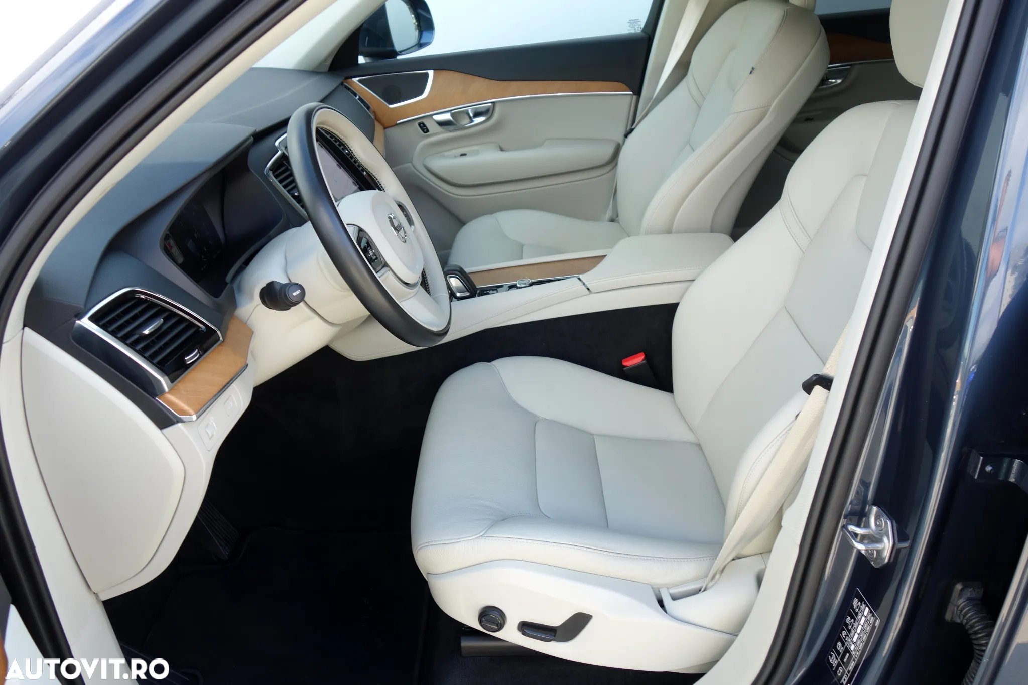 Volvo XC 90 B5 MHEV AWD 5 locuri Momentum - 27