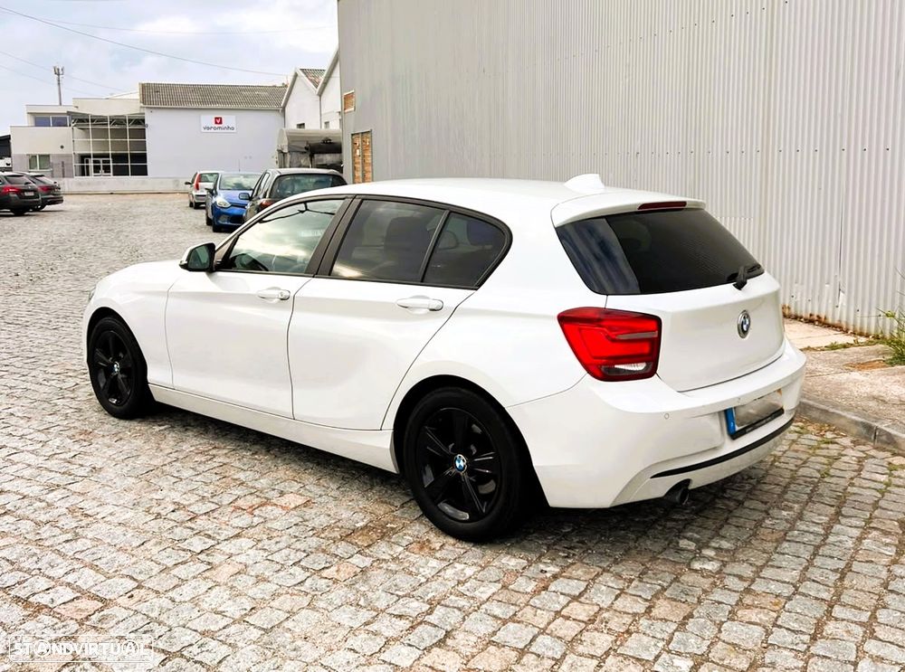 BMW 116 d Line Sport - 2