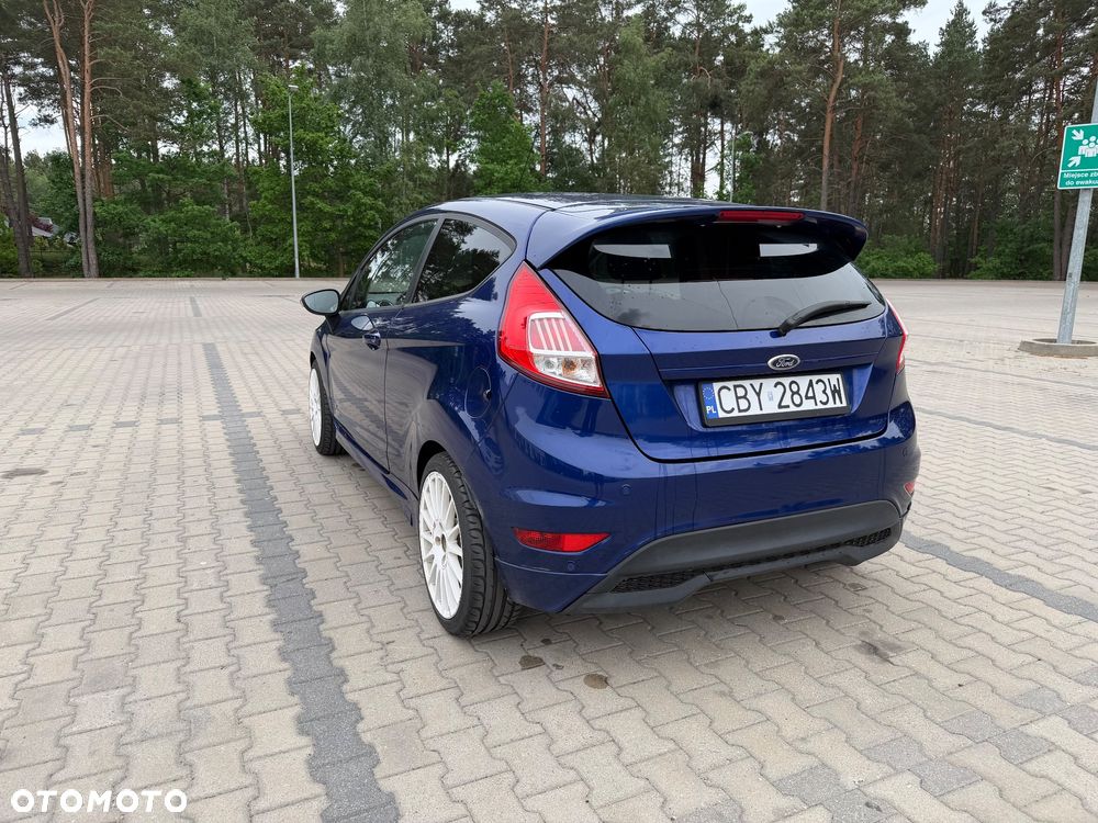Ford Fiesta 1.6 TDCi Sport - 9