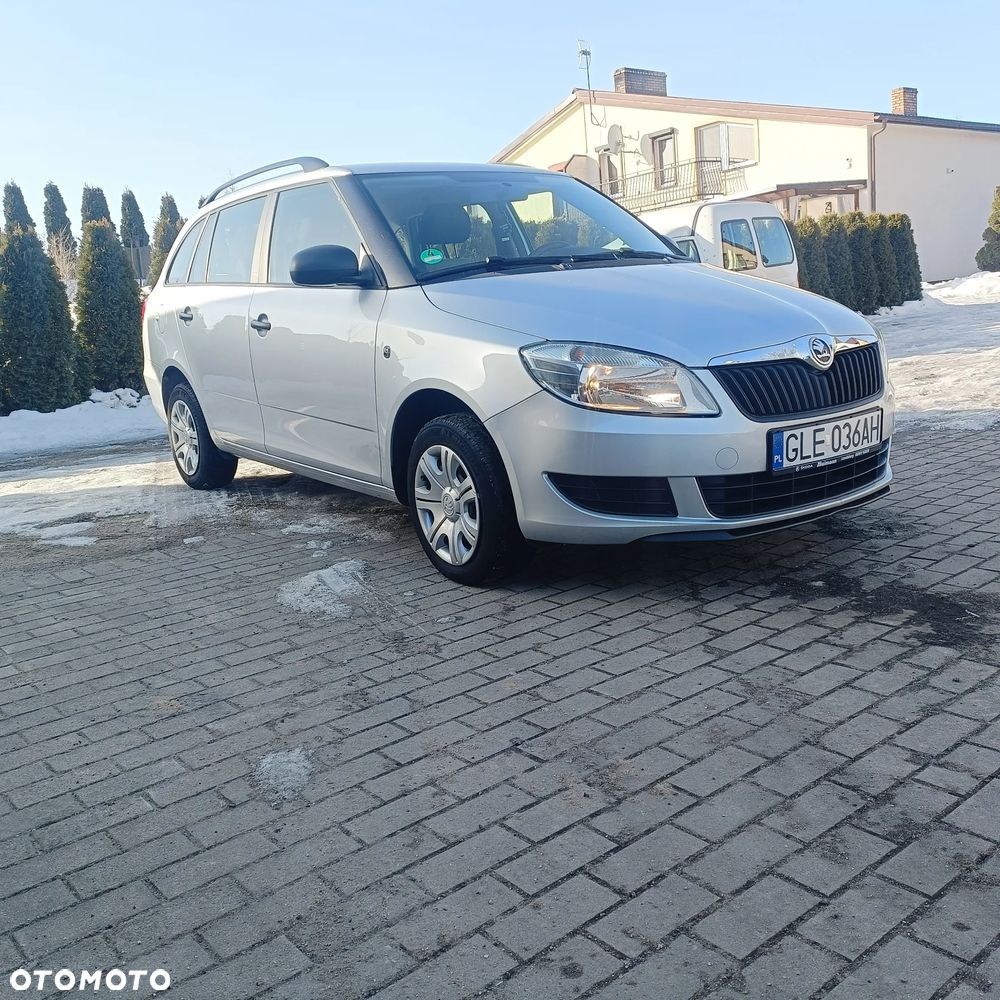 Skoda Fabia 1.4 MPI FAMILY - 10