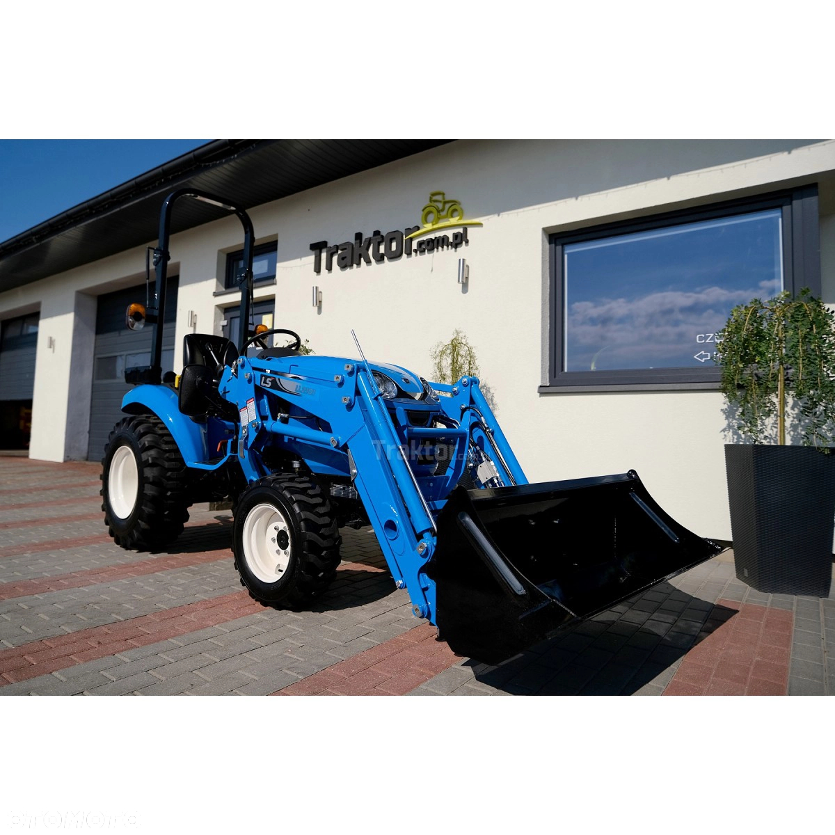 LS Traktor LS Tractor XJ25 HST - IND 4x4  24.4KM / ładowacz czołowy TUR LS LL2101 - 22