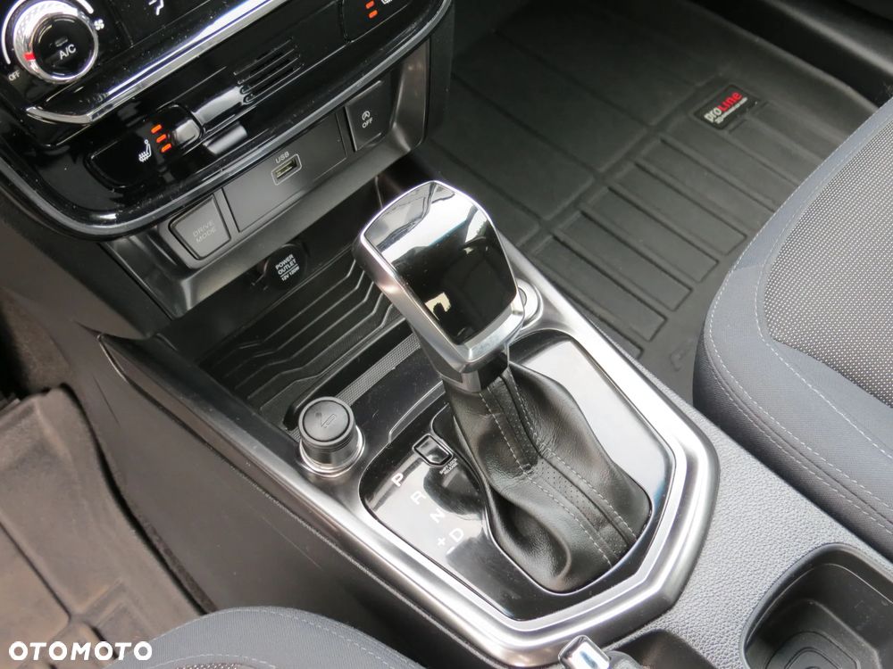 SsangYong/KGM Tivoli - 22