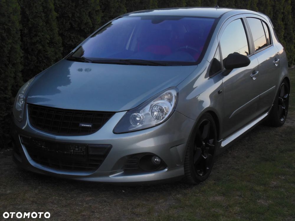 Opel Corsa 1.6 Turbo GSi - 2