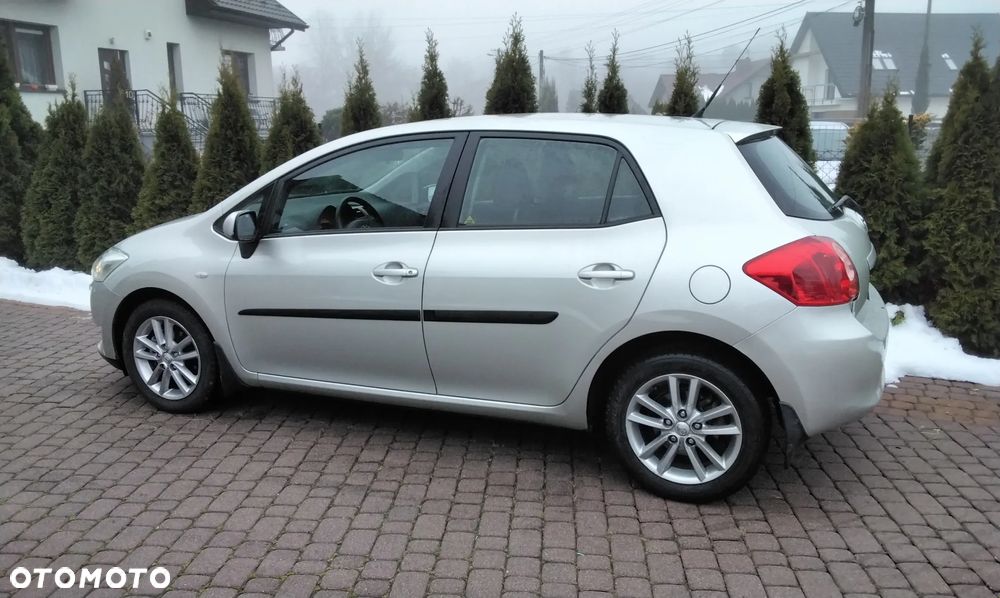 Toyota Auris 1.4 VVT-i Sol - 11