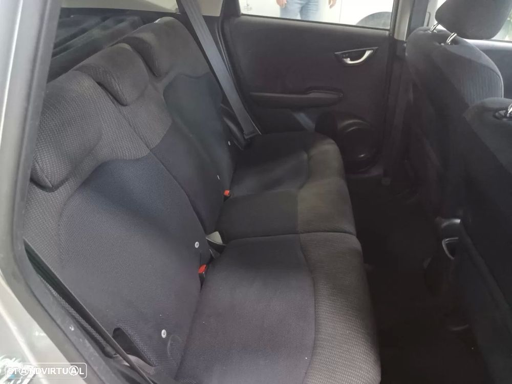 Honda Jazz 1.4 i-VTEC CVT Exclusive - 20