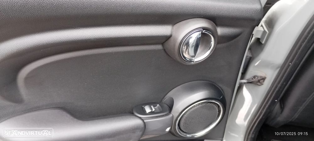 MINI 5 Portas One D - 19