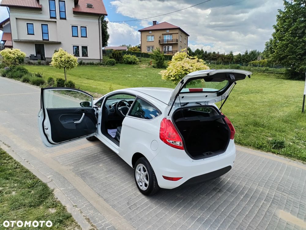 Ford Fiesta - 38