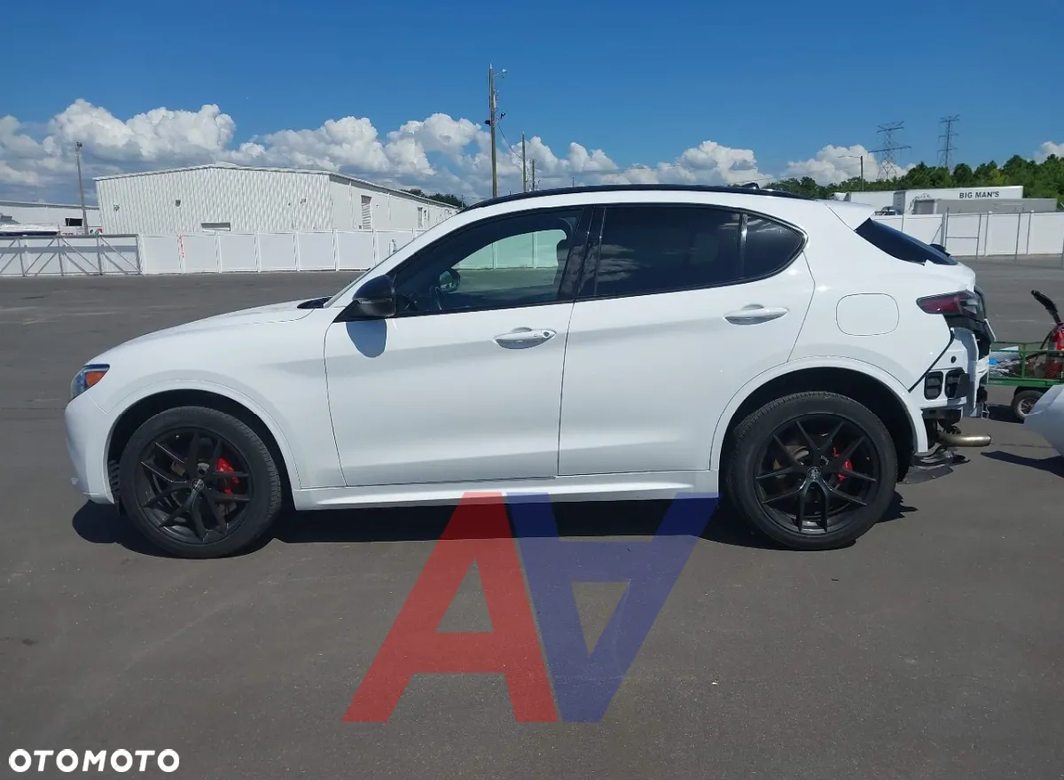 Alfa Romeo Stelvio 2.0 Turbo Veloce TI Q4 - 5