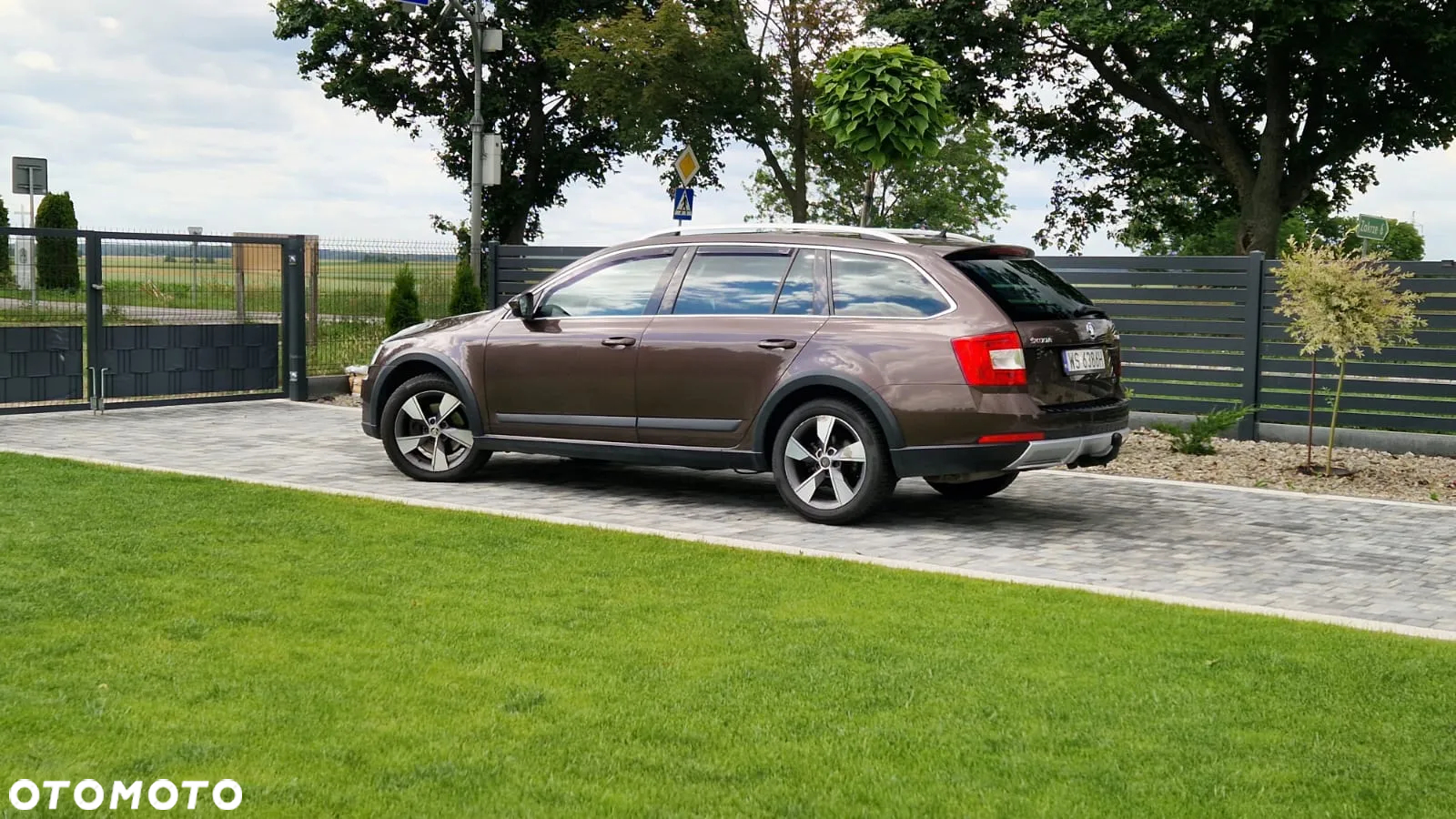 Skoda Octavia Scout 2.0 TDI 4x4 DSG - 14