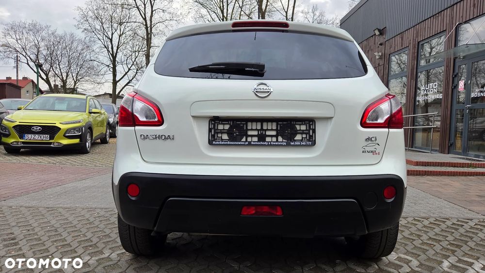 Nissan Qashqai 2.0 dCi 4 x 4 DPF tekna - 15