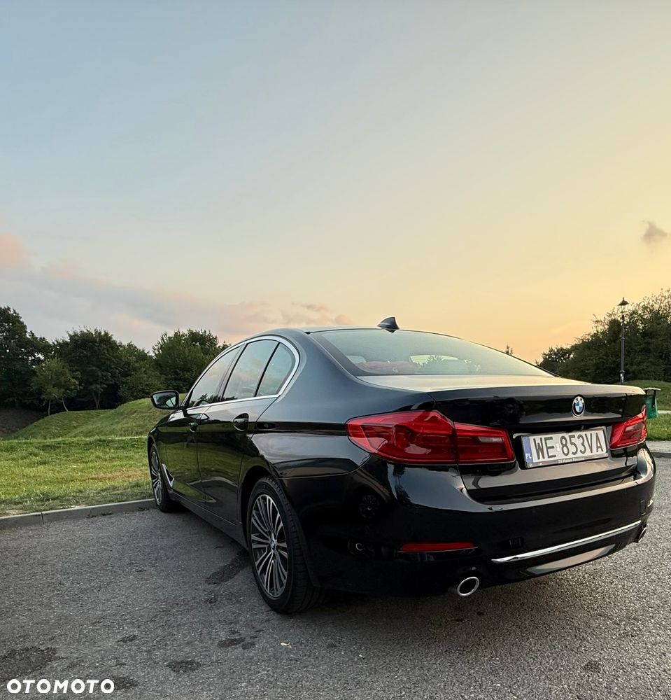 BMW Seria 5 520d xDrive Luxury Line sport - 18