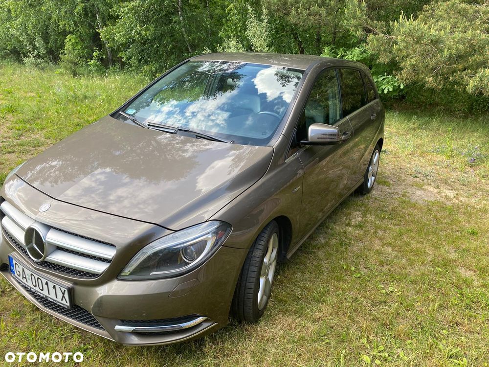 Mercedes-Benz Klasa B 200 CDI (BlueEFFICIENCY) 7G-DCT - 2