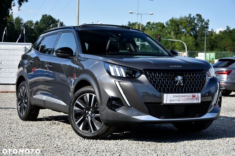 Peugeot 2008 PureTech 130 EAT8 GT - 3