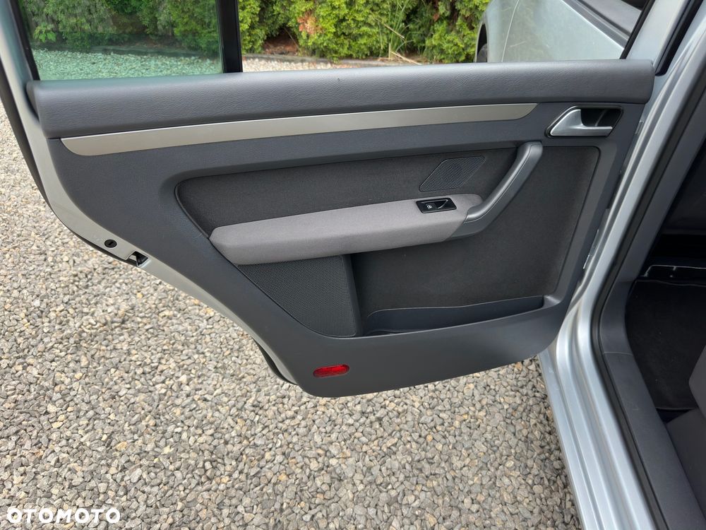 Volkswagen Touran 1.6 Trendline - 37