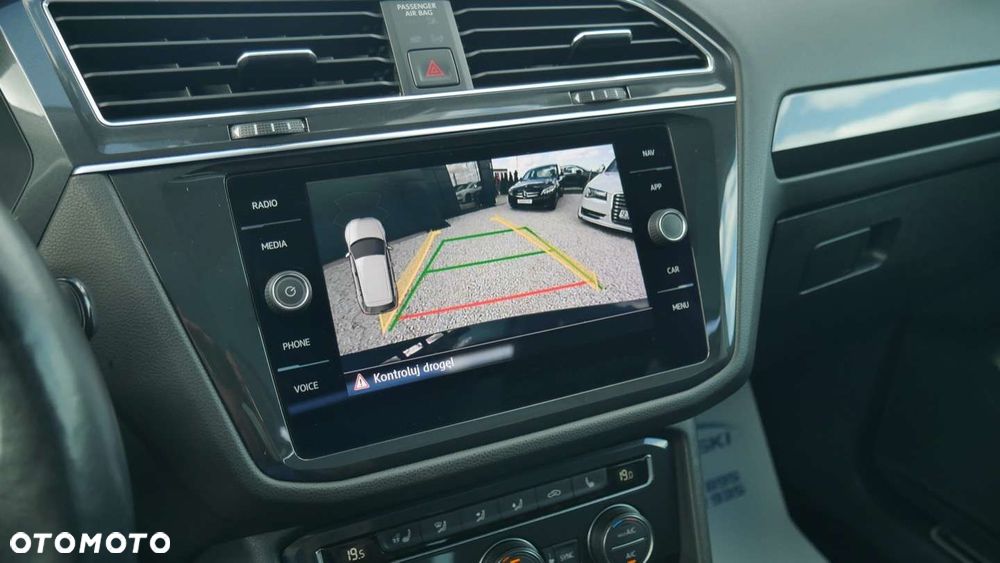 Volkswagen Tiguan Allspace - 19