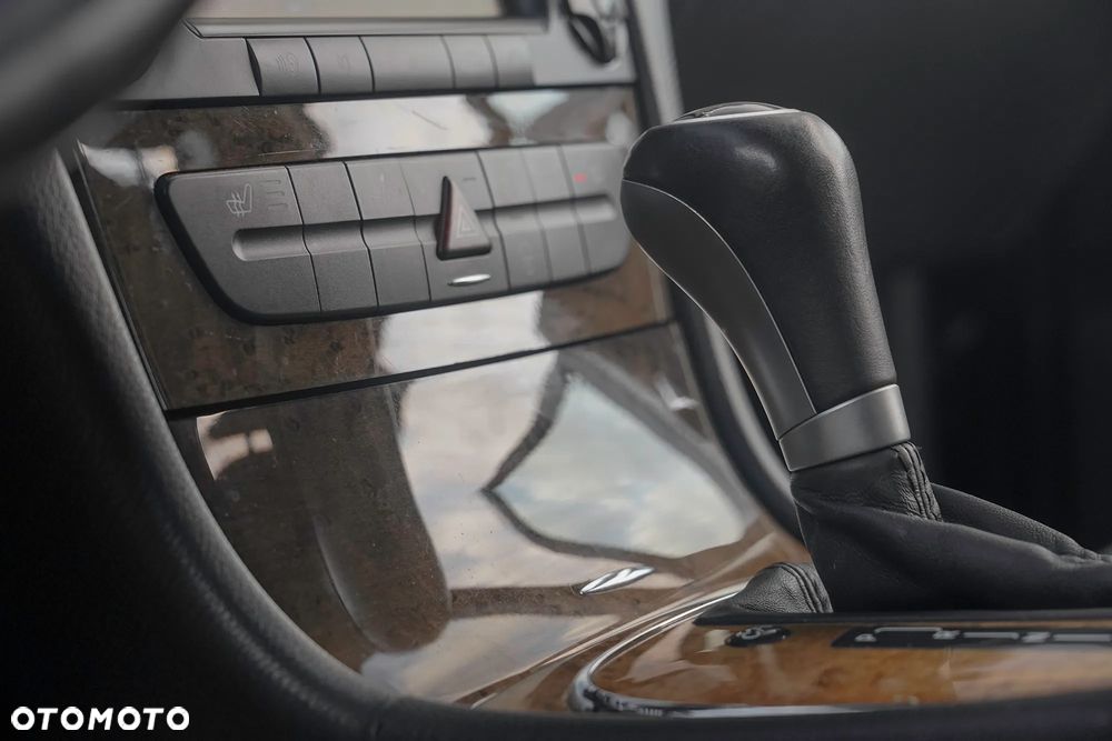 Mercedes-Benz Klasa E - 19