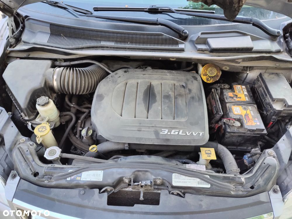 Chrysler Town & Country 3.6 Touring - 5