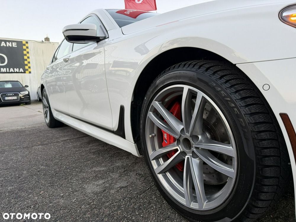 BMW Seria 7 750Li xDrive Edition Exclusive - 19