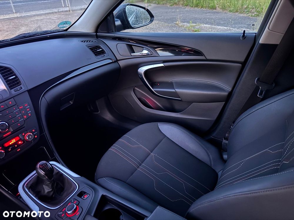 Opel Insignia - 10