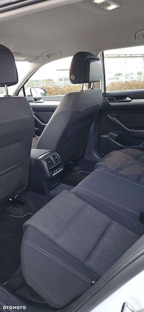 Volkswagen Passat 1.8 TSI BMT Comfortline DSG - 12