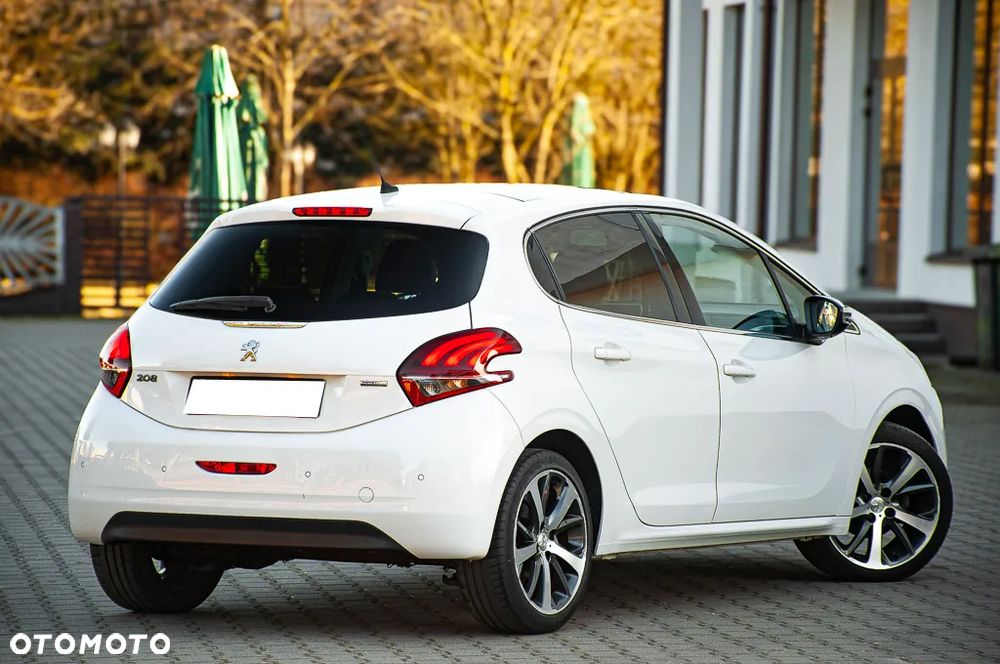 Peugeot 208 PureTech 110 Stop & Start Tech Edition - 11